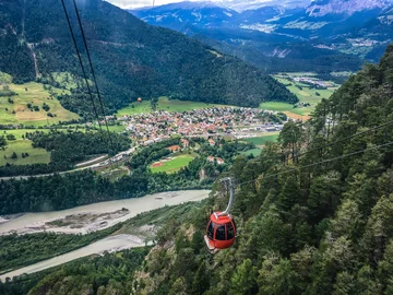 Gondelbahn von Feldis nach Rhäzüns