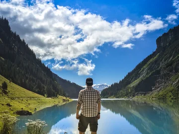 Patrick vor dem Lag da Pigniu